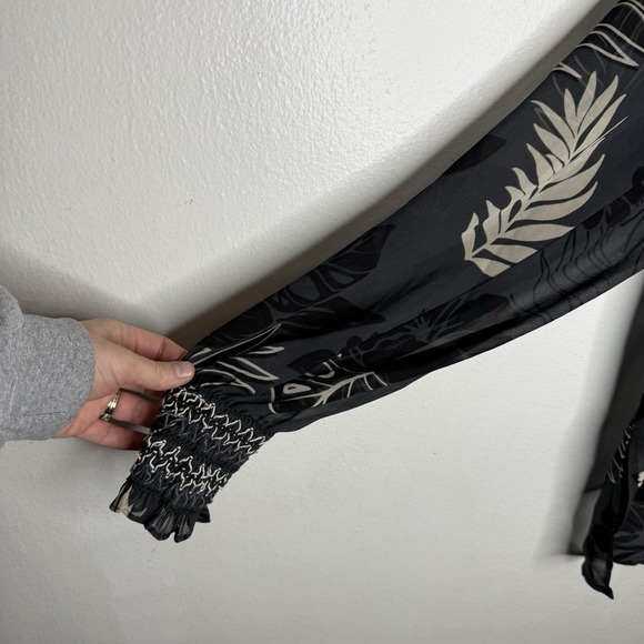 Cabi Aloha Tropical Gray Sheer Long Sleeve Top Blouse Swim Cover Womens Large - Picture 4 of 11